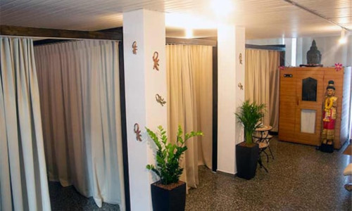 Massage Kabinen mit Opak Vorh&auml;nge
